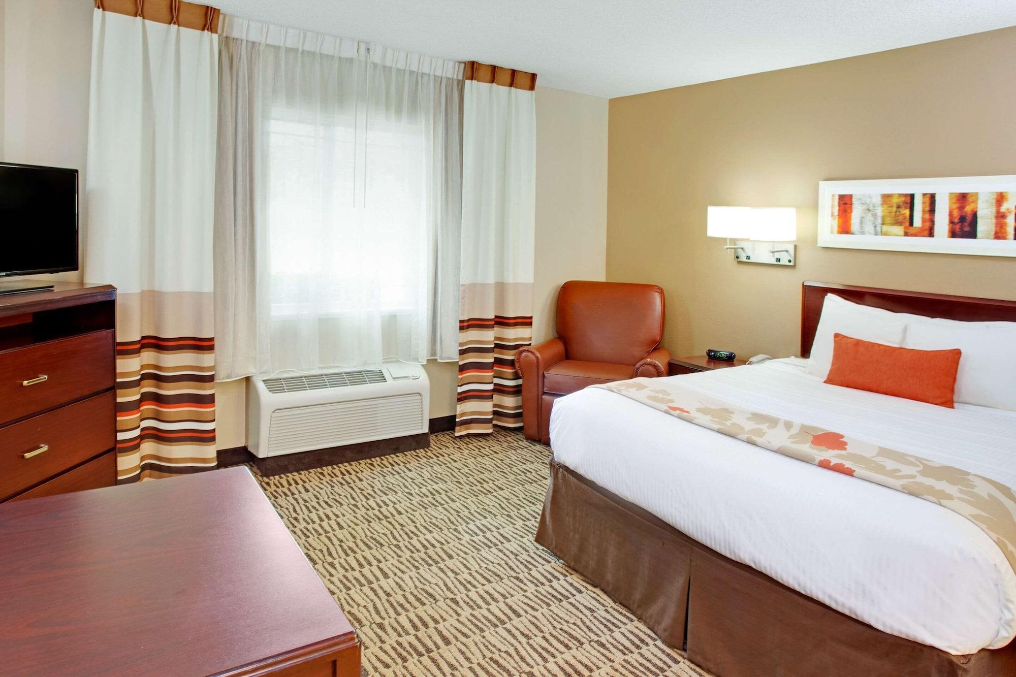 Mainstay Suites Detroit Auburn Hills Exterior photo