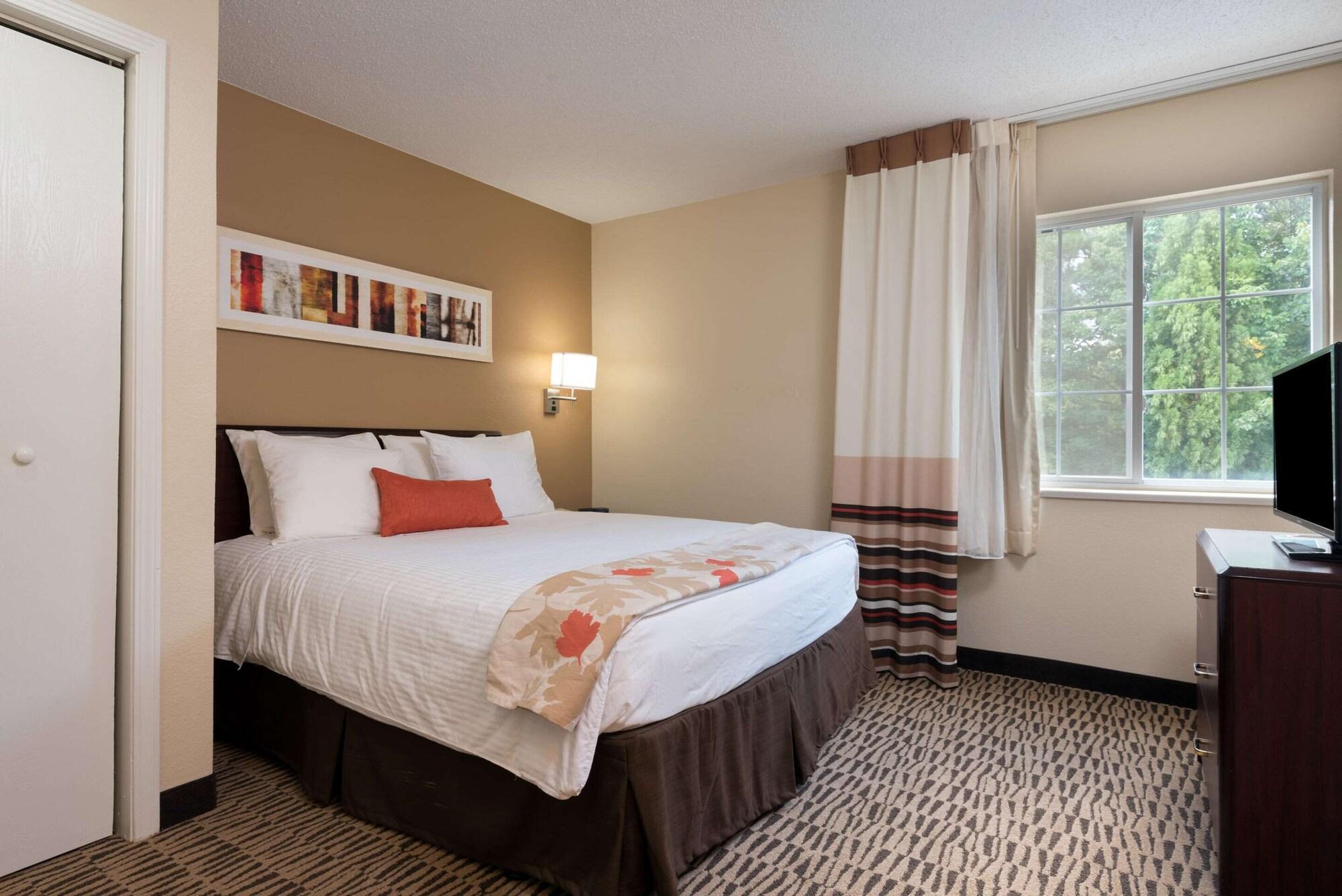 Mainstay Suites Detroit Auburn Hills Exterior photo