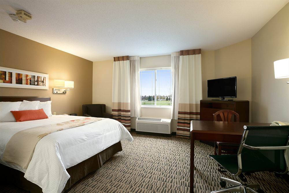 Mainstay Suites Detroit Auburn Hills Exterior photo
